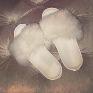 UGG Slides